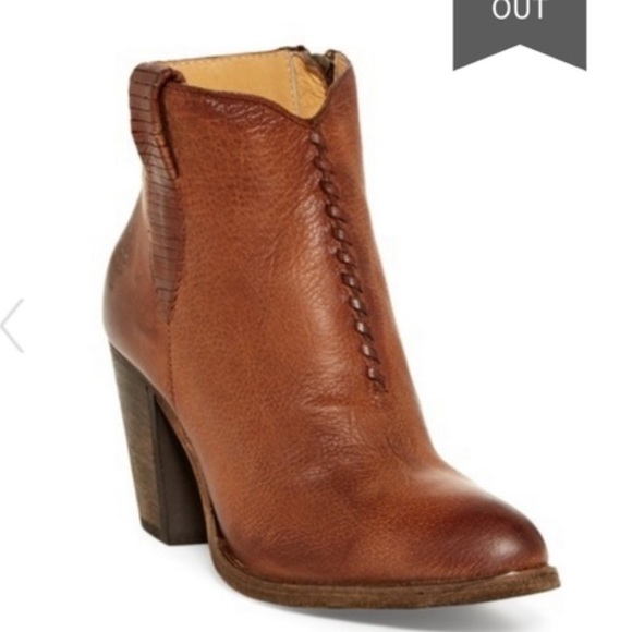 Frye Shoes - Frye Ilana Whipstitch Short Ankle Boot Leather 7.5